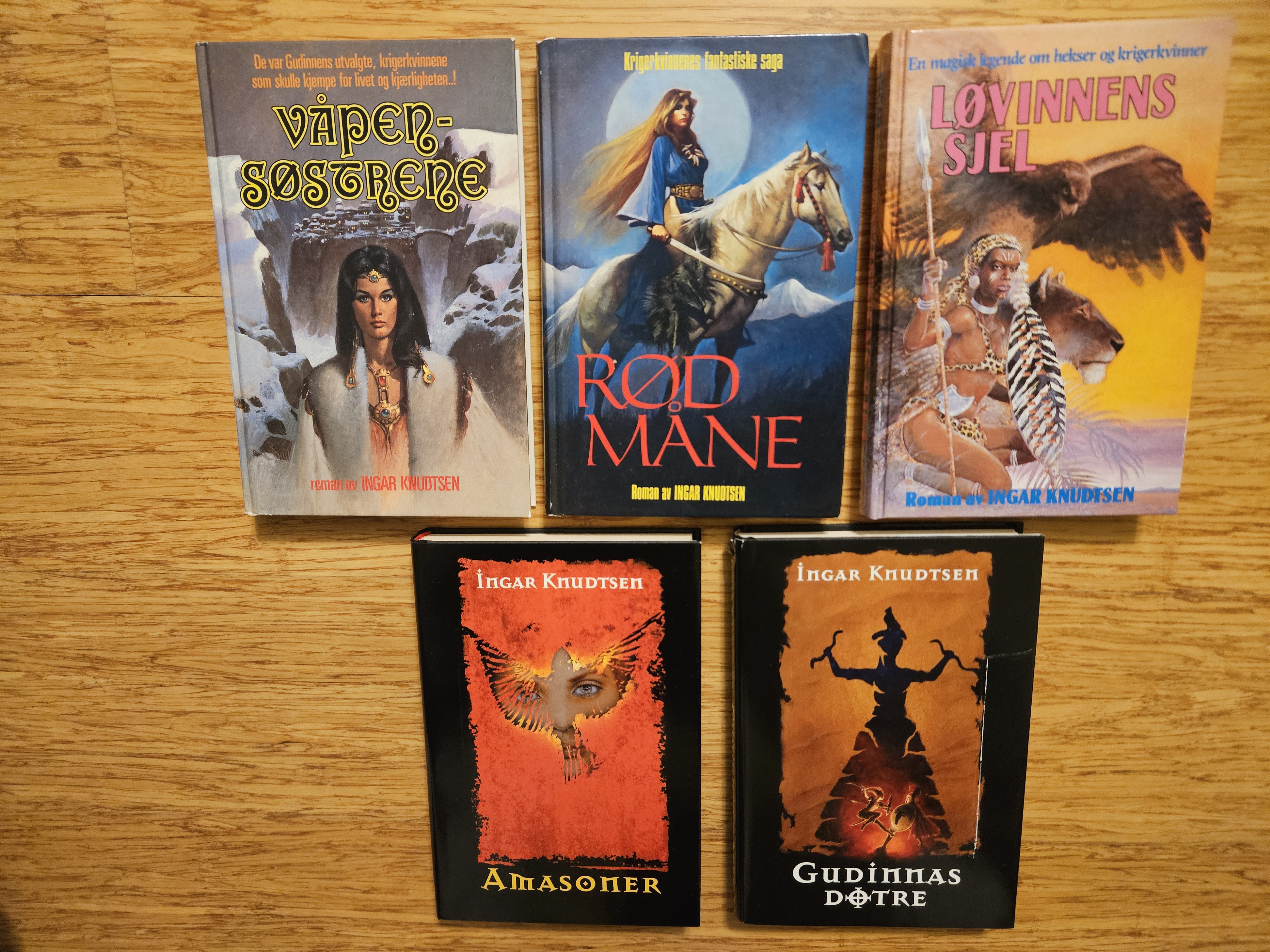 Bøkene i Ingar Knudtsens amazone-serie